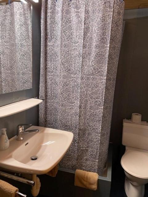 סקואול Curuna Hotel-Garni B&B מראה חיצוני תמונה