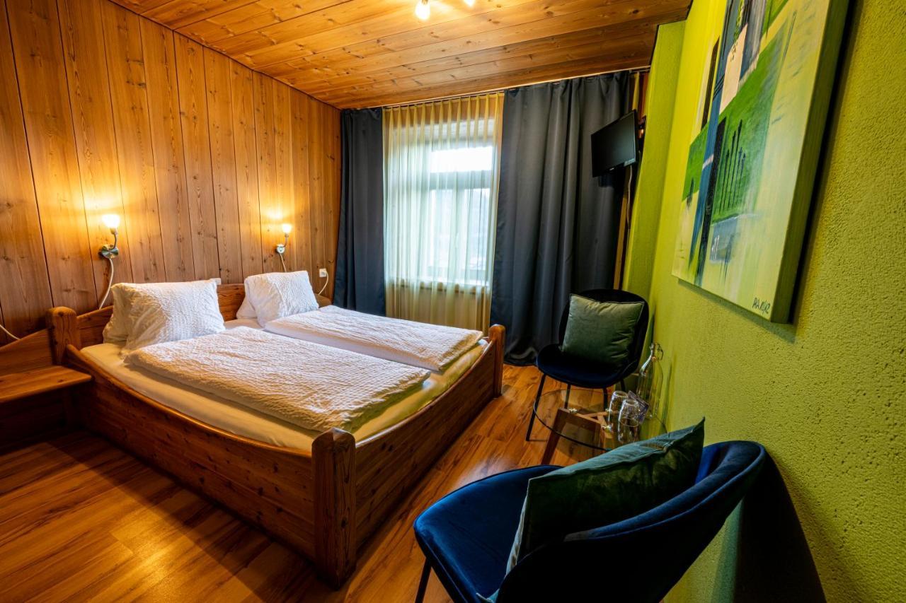 סקואול Curuna Hotel-Garni B&B מראה חיצוני תמונה